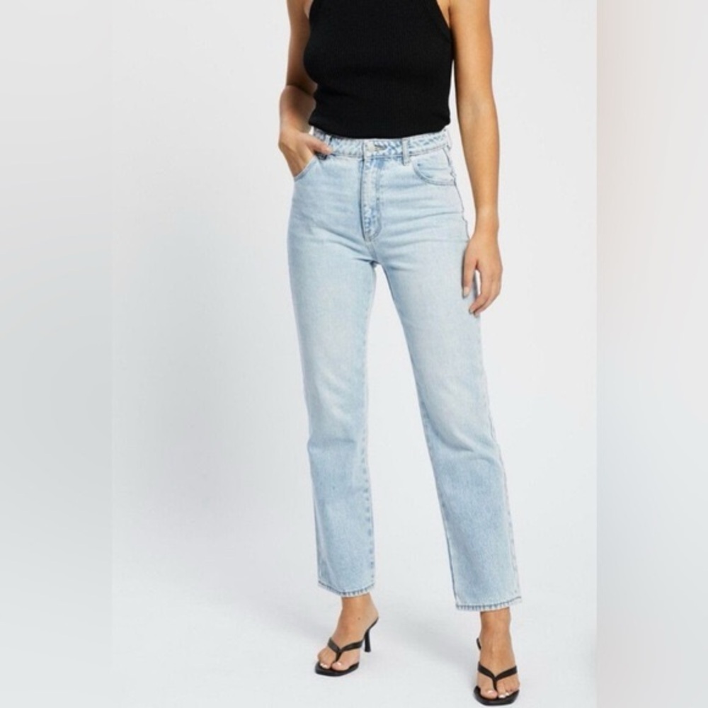 Rolla’s Original High Rise Straight Jean Size 27 Light Wash